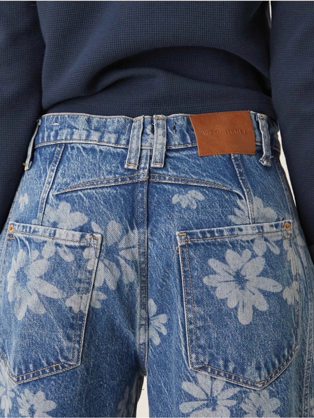 We The Free/Free People Good Luck Printed Barrel Jeans - Laser Daisy - Picture 3 of 6
